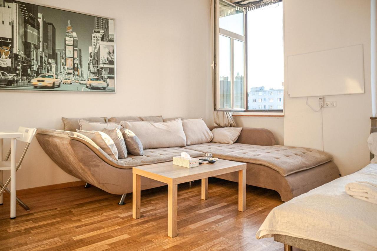 Joyful 2Br Shared Apt Near Millenium Tower & Danube River Βιέννη Εξωτερικό φωτογραφία