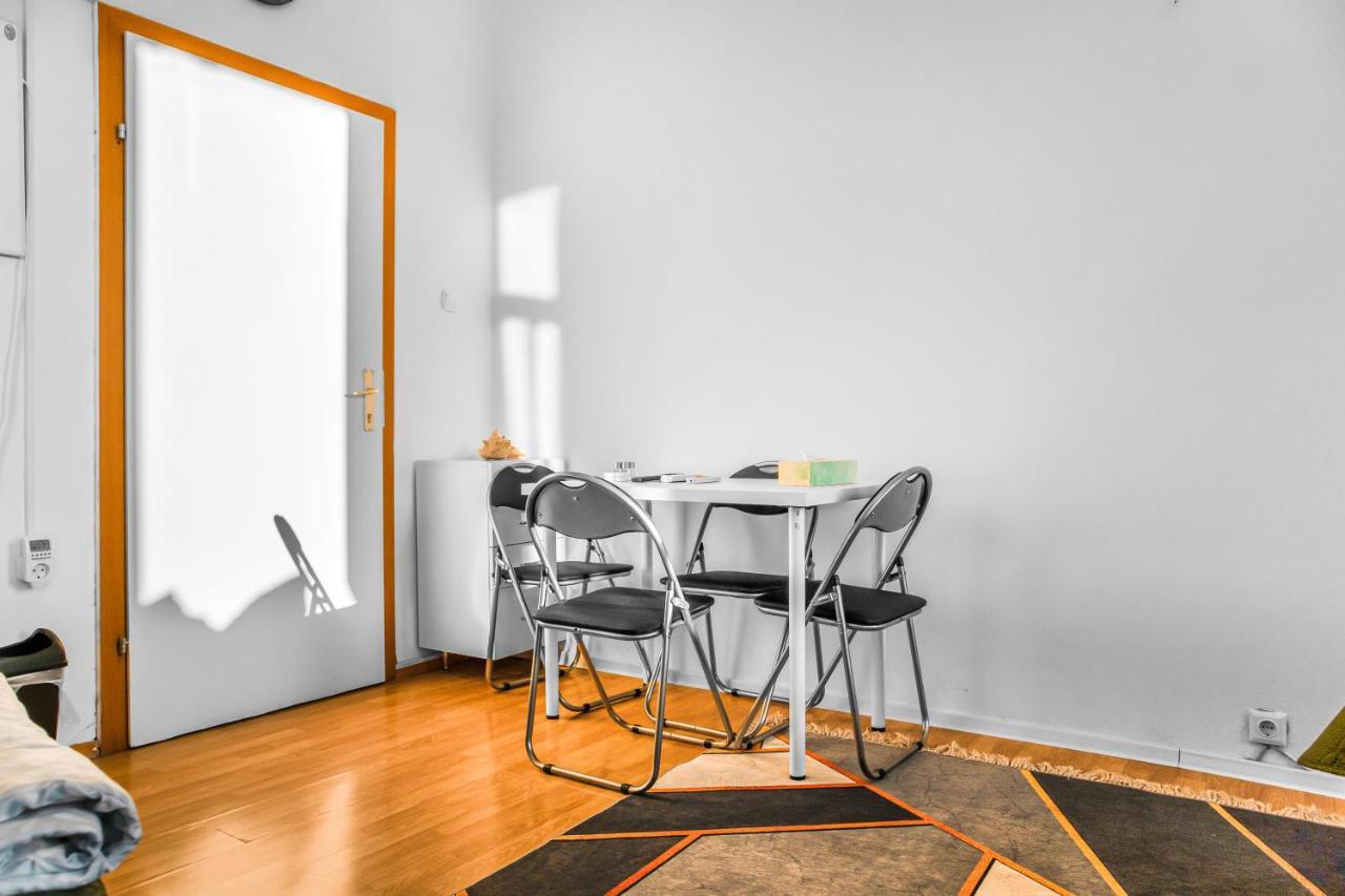 Joyful 2Br Shared Apt Near Millenium Tower & Danube River Βιέννη Εξωτερικό φωτογραφία