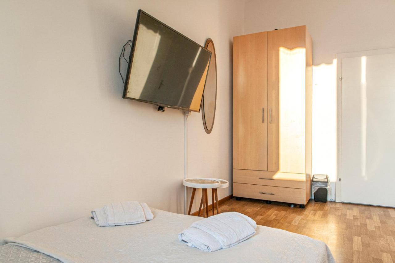 Joyful 2Br Shared Apt Near Millenium Tower & Danube River Βιέννη Εξωτερικό φωτογραφία