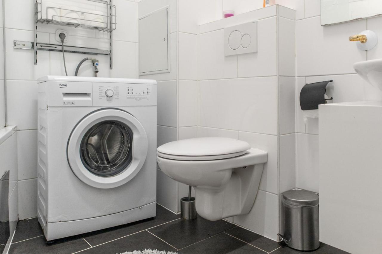 Joyful 2Br Shared Apt Near Millenium Tower & Danube River Βιέννη Εξωτερικό φωτογραφία